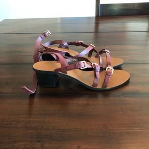 Topshop Shoes - NWT Topshop maroon buckle sandals Topshop Shoes - NWT Topshop maroon buckle sandals